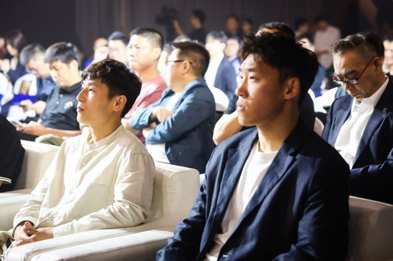了解因为我们有一流的服务和丰厚的彩金礼包.。